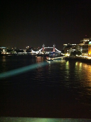 London bridge на тъмно