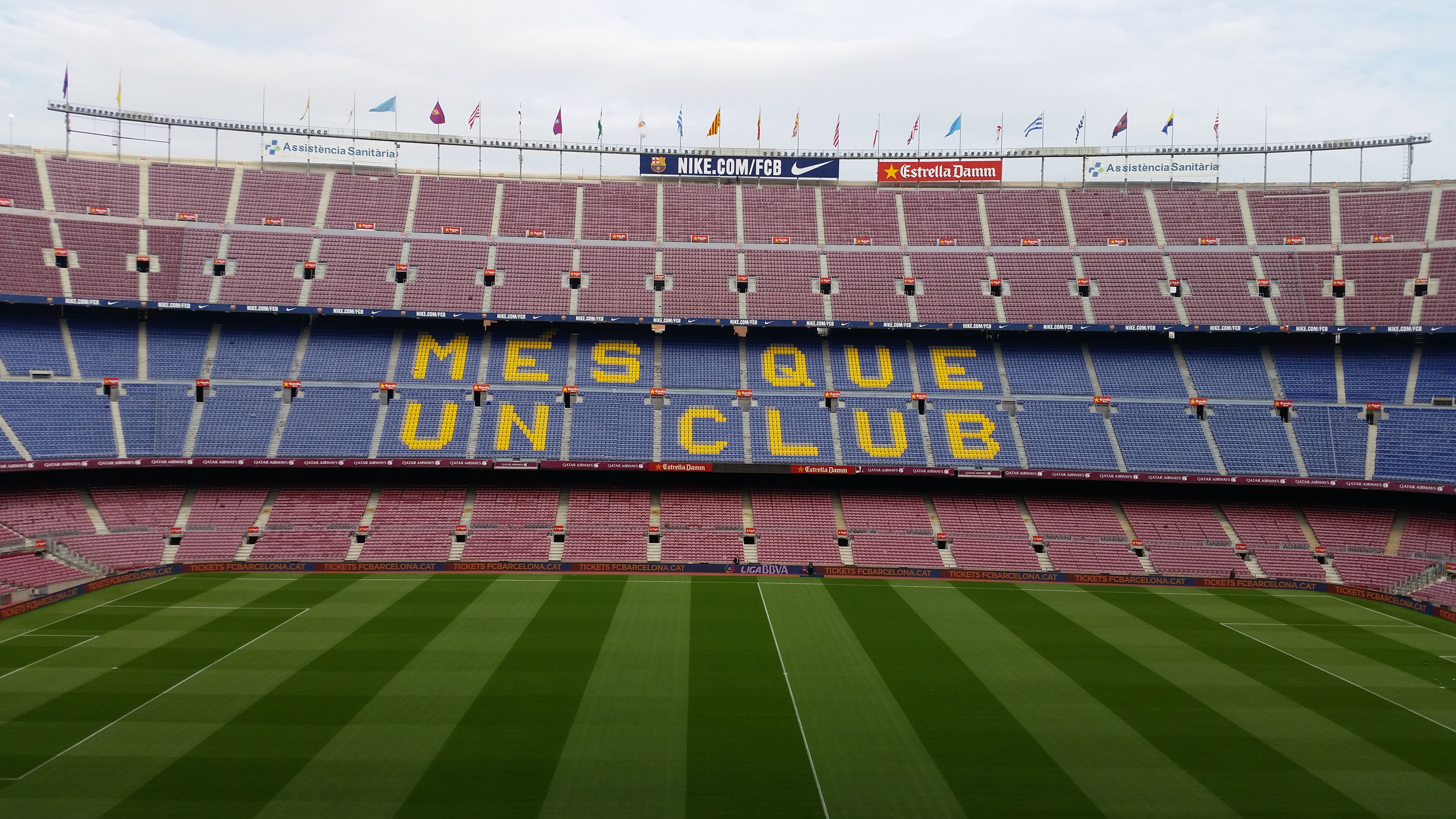 Какой камп. Стадион ФК Барселона. Камп ноу стадион. Барселона Камп ноу. Испания стадион Камп ноу.